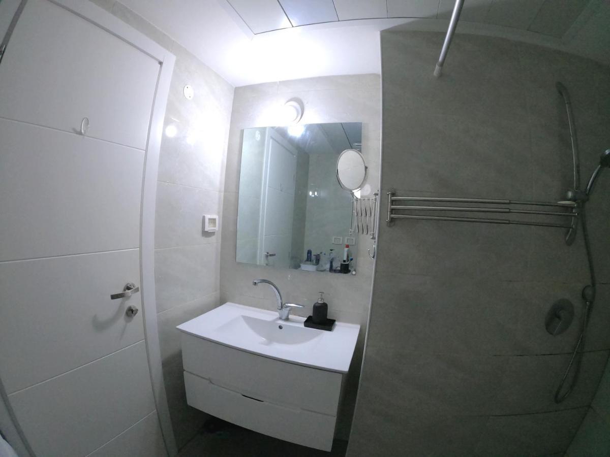 Beach Suite Israel- Best View, Gym, Massage Chair, Low Fee For Off-Site Indoor Pool Spa ביץ סוייט ישראל- נוף ים מאלף, כיסא מסאז, חדר כושר, אפשרות לבריכה מקורה, וספא בתשלום ממש מוזל Ασκελόν Εξωτερικό φωτογραφία